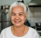 คุณสายฝน  เพชรบูรณ์